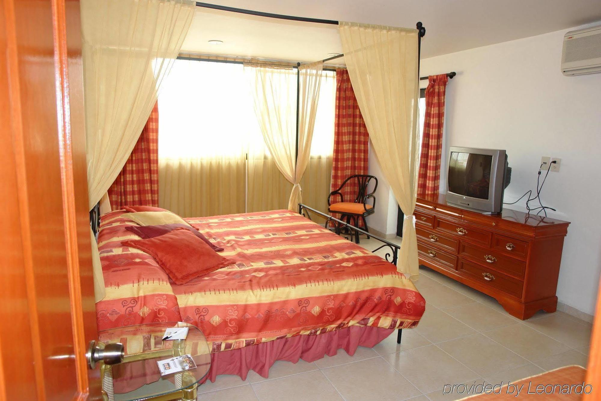 Hotel Real De Minas Poliforum León